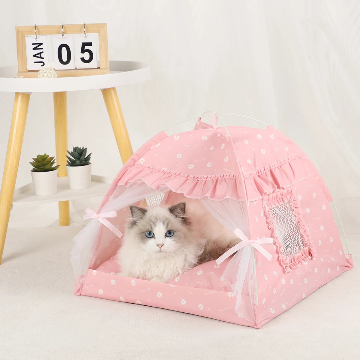 Cozy Retreat Tent for Your Kitty