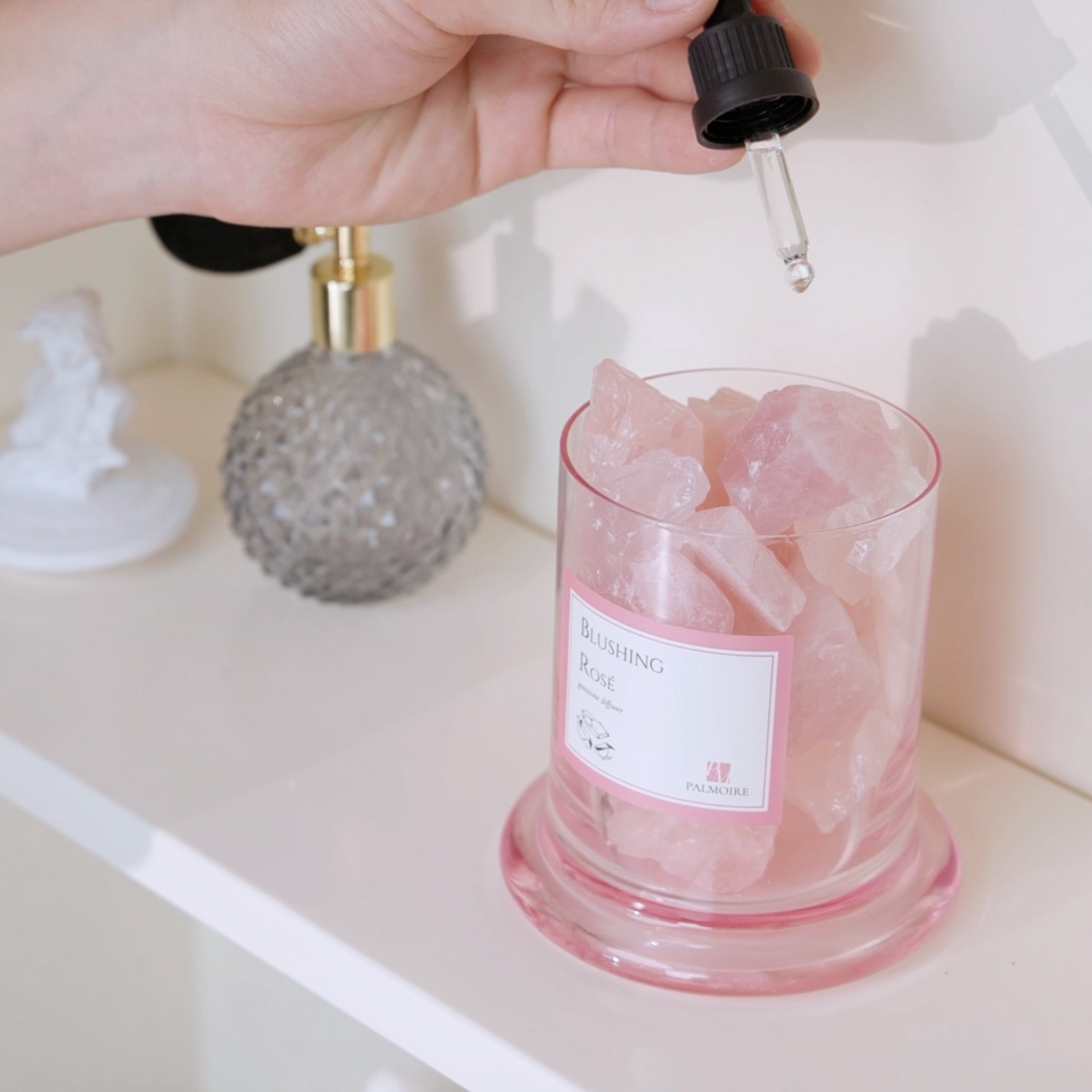 Blushing Rosé: Gem-Infused Aroma Diffuser